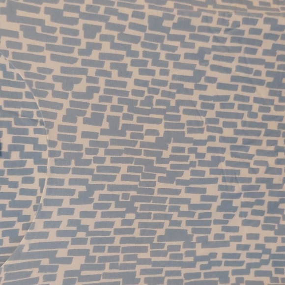 Chico's Touch of Cool Brick Geometric Ballet Elbow Tee.  Soft Blue. - Picture 6 of 7